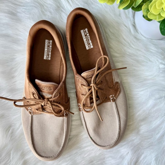 Skechers On-The-Go Flex Embark Tan Canvas & Leather Slip On Boat Shoes Size 9 - Picture 15 of 16